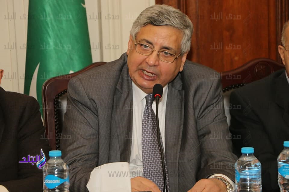 الدكتور محمد عوض تاج الدين، وزير الصحة سابقًا