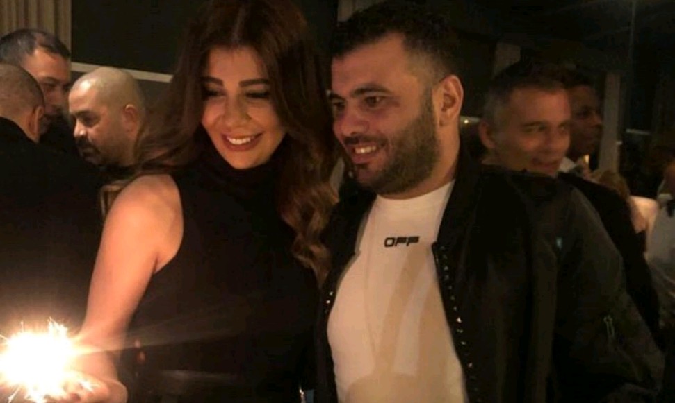 متعب وزوجته