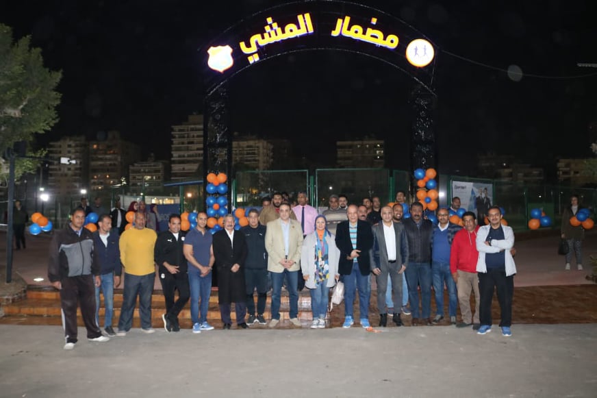 مضمار المشي بنادي شمس