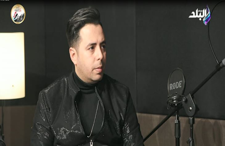  أحمد عزت " المطرب الشعبى  "