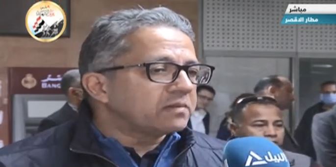  وزير الآثار والسياحة 