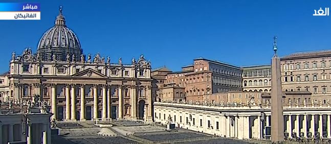 ساحة الفاتيكان خالية تمامأ من الزوار بسبب فيروس كورونا .