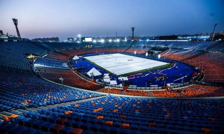 ستاد القاهرة