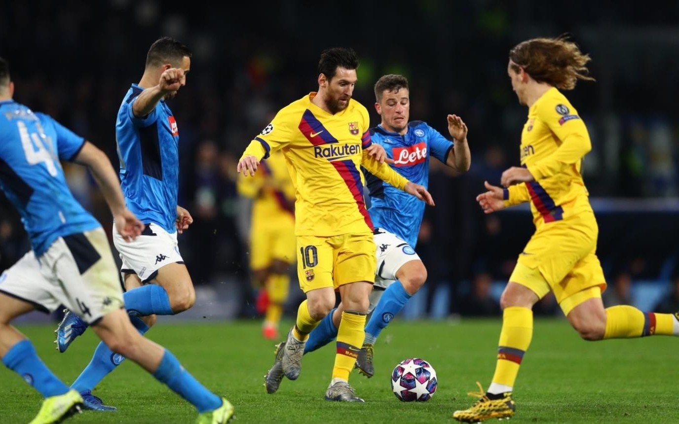 برشلونة ونابولي