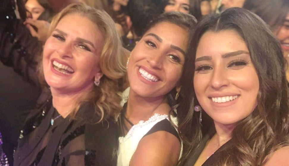 يسرا ودينا وايتن