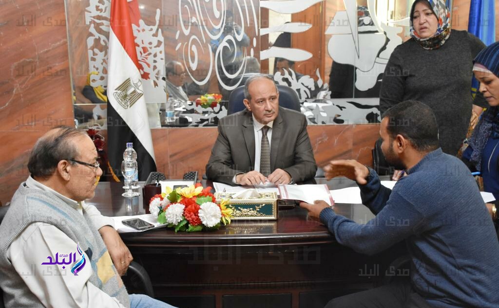 بحث مشاكل المواطنين