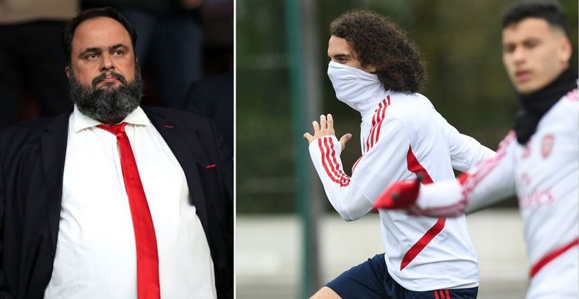 جندوزي لاعب آرسنال - مالك أولمبياكوس اليوناني