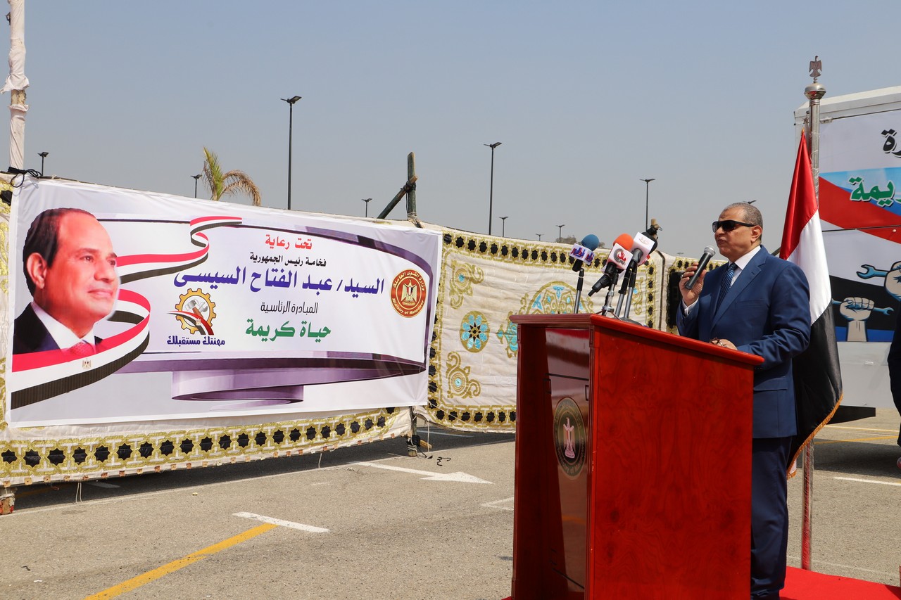 وزير القوى العاملة محمد سعفان