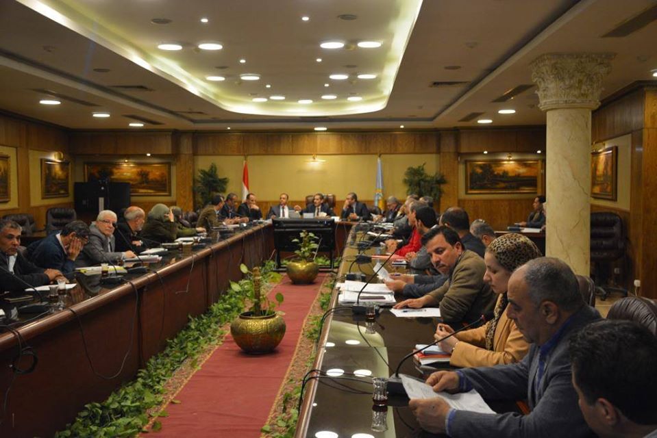 محافظ الغربية يترأس اجتماع قيادات المحافظة