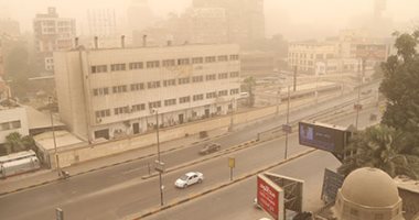 عواصف وأمطار على القاهرة
