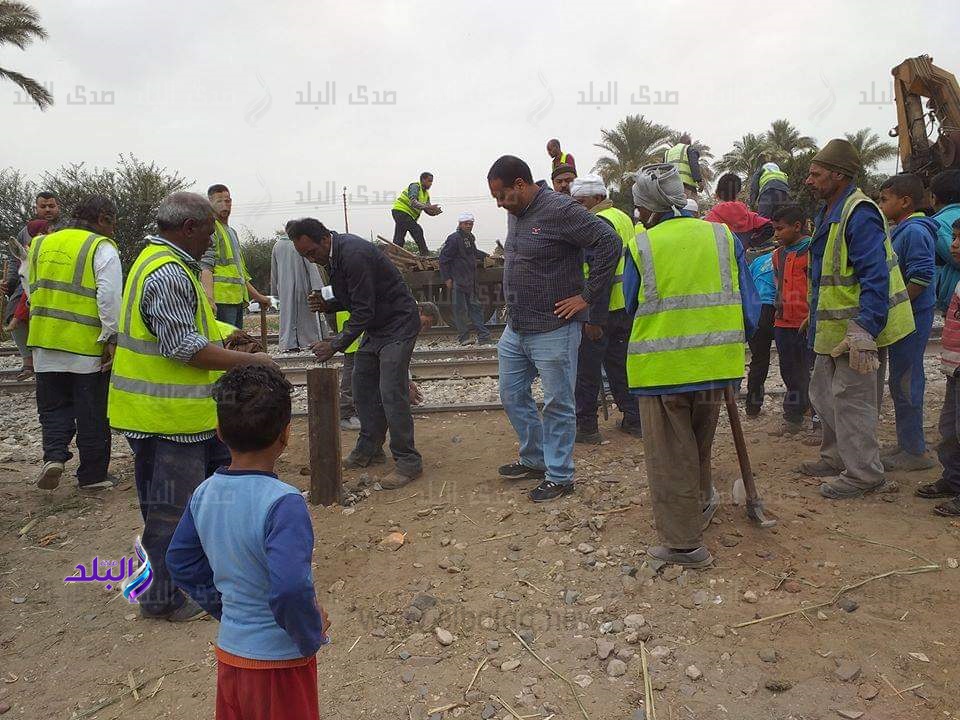  إغلاق 11 معبرا غير قانوني في قنا