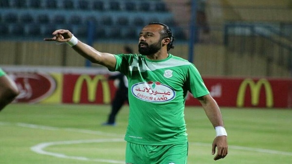 أحمد عادل، الظهير الأيمن للأهلي