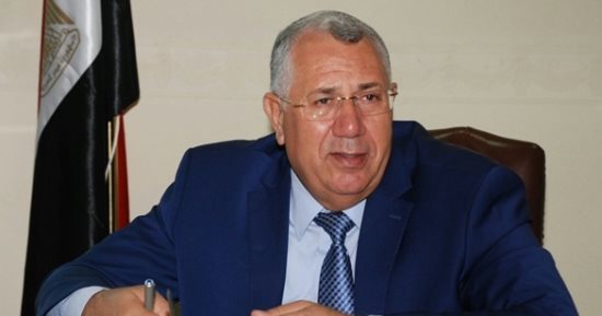  السيد القصير وزير الزراعة واستصلاح