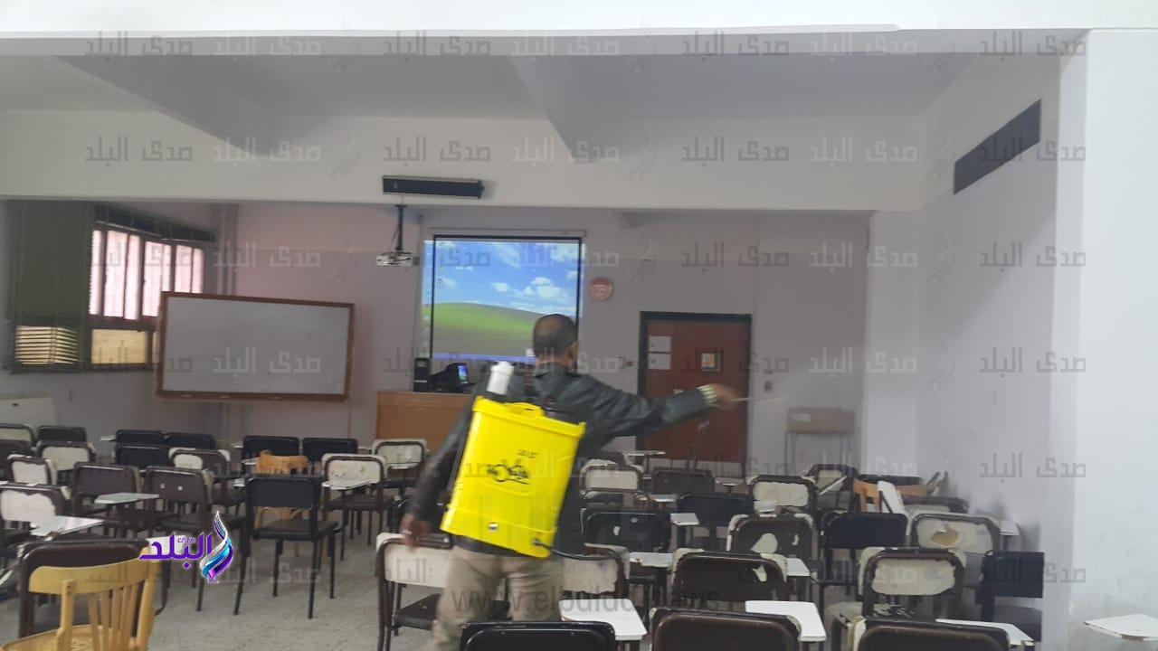 تطهير المنشآت التعليمية بجامعة أسيوط