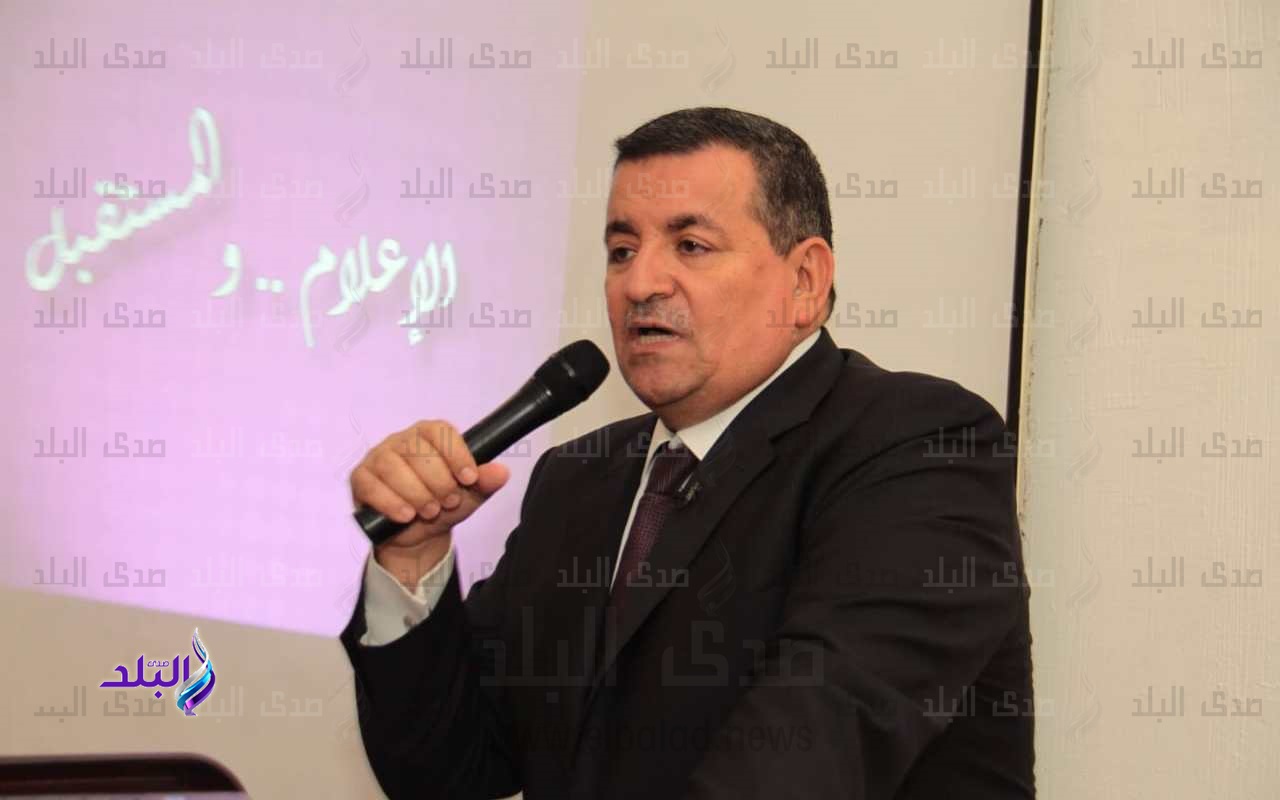أسامة هيكل وزير الدولة للإعلام