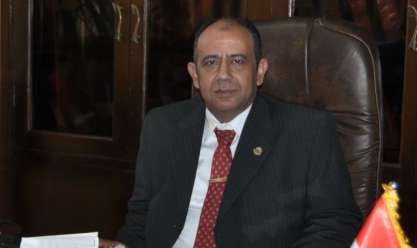 الدكتور احمد جلال عميد كلية زراعة 