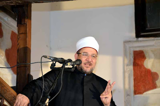 وزير الأوقاف: اجراءات وزارة الصحة تتسق مع تعاليم الإسلام 