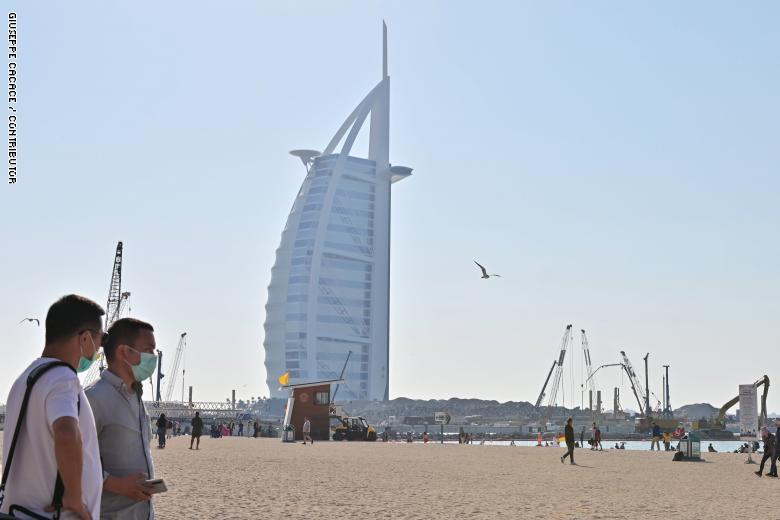الإمارات تعلق الرحلات إلى إيطاليا