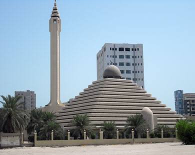 احد المساجد الكويتية حاوية 