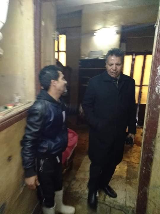 إخلاء عقار بالسيدة زينب بعد إنهيار السقف بسبب الأمطار ..صور