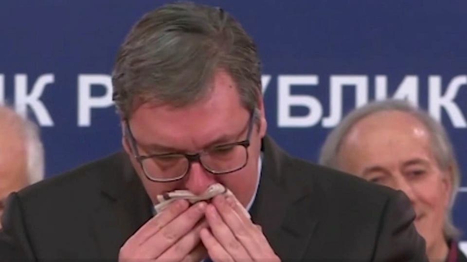 الرئيس الصربي يسعل لمدة 20 ثانية بلا توقف