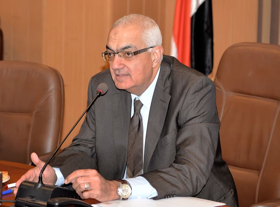 رئيس جامعة المنصورة: خطة لتفعيل المحاضرات الإلكترونية وتكثيف