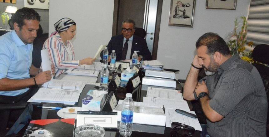 اللجنة الخماسية