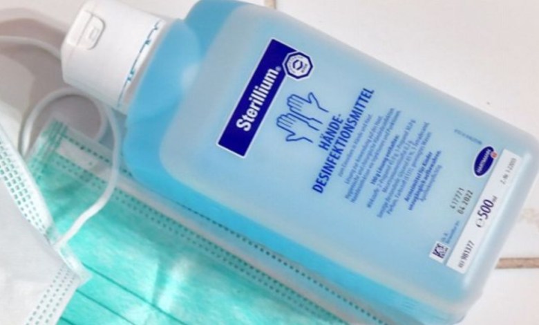 كمامات ومطهرات