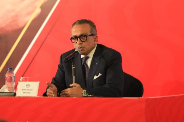 عمرو الجناينى رئيس اتحاد الكرة 