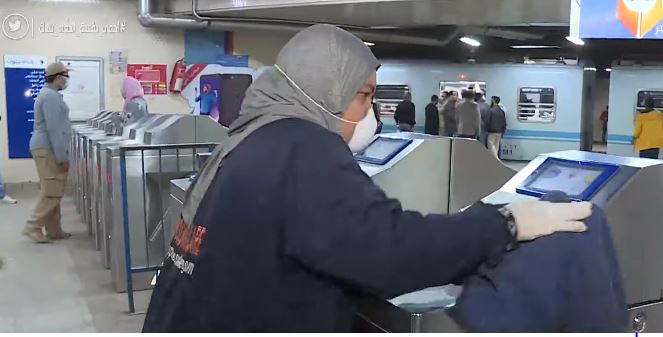 تطهير وتعقيم مترو الأنفاق 