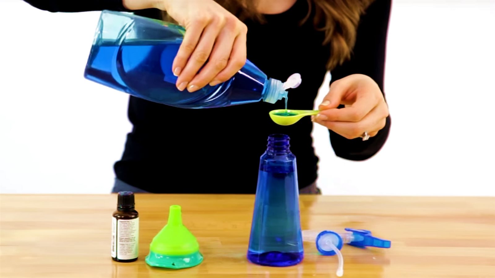 خطورة خلط مواد التنظيف