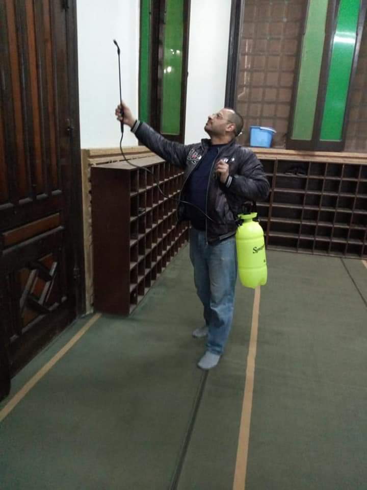 عامال تطهير المساجد مستمرة يوميا 