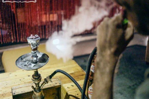 غرامة تقديم الشيشة