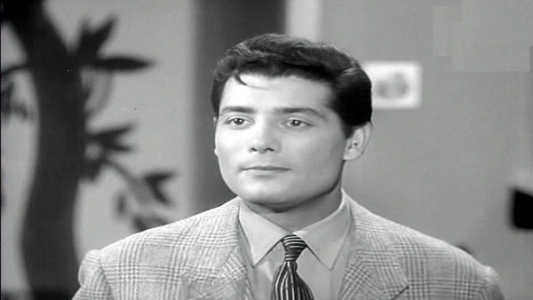 شكري سرحان