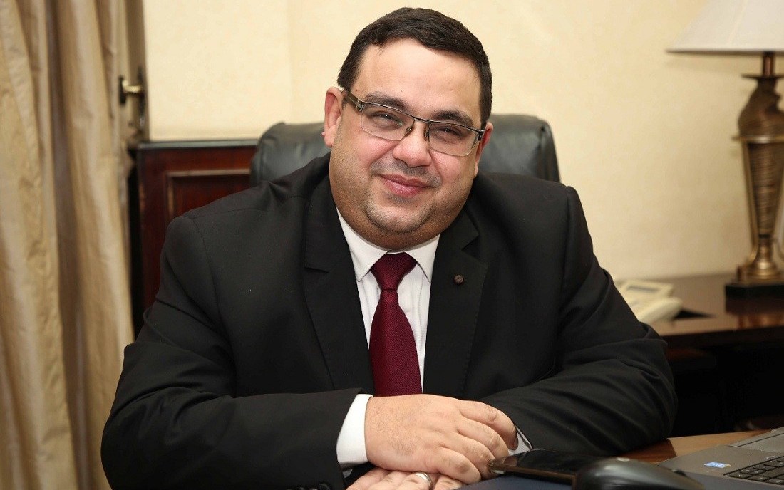 محسن عادل  محسن عادل