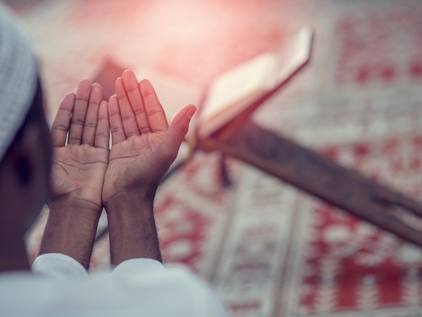 الاستغفار والدعاء 