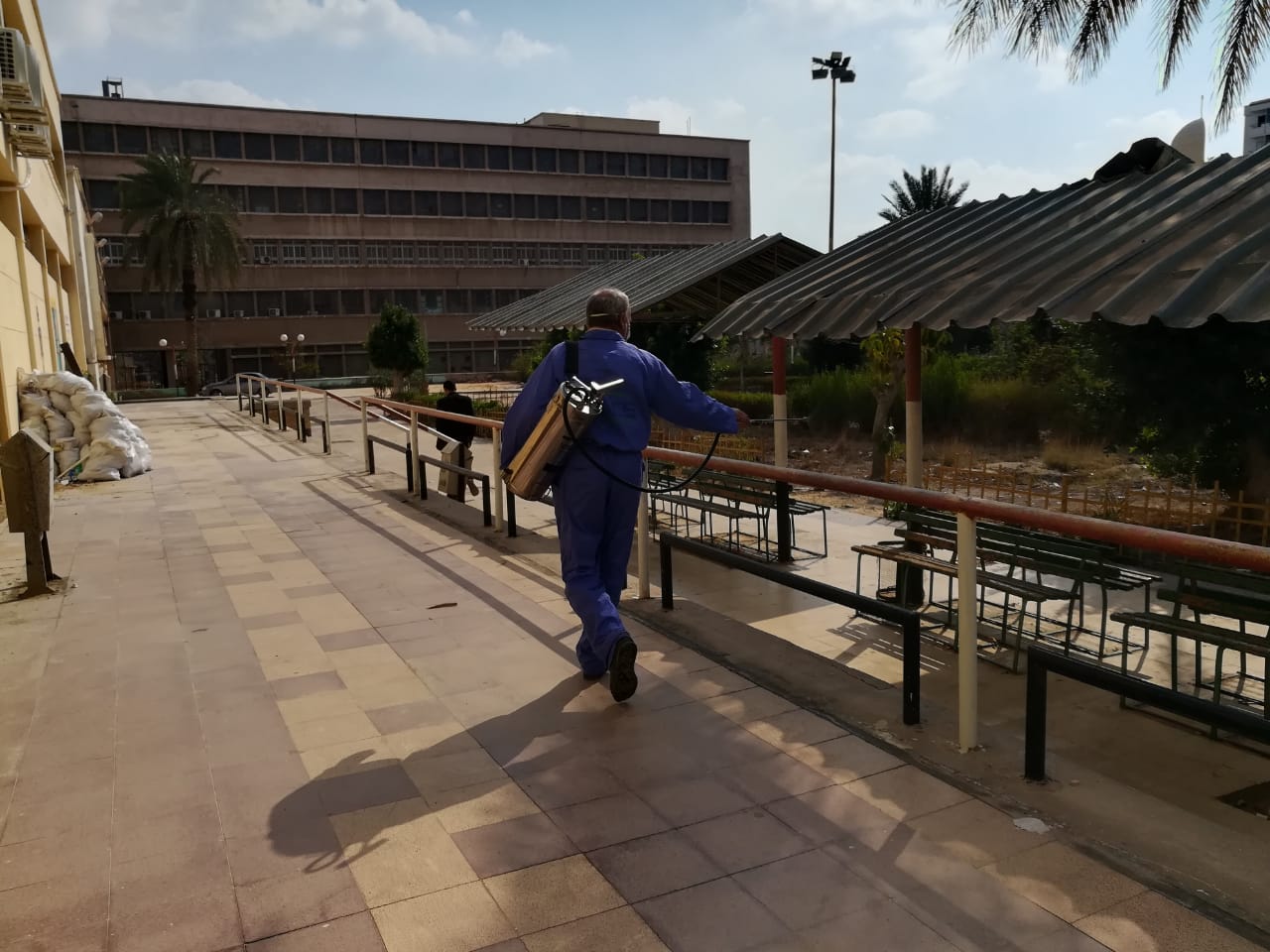 عملية تعقيم بجامعة حلوان 