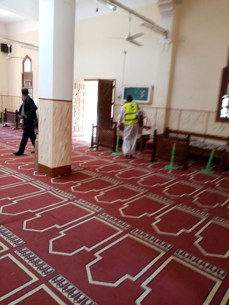 تطهير وتعقيم مساجد أسوان