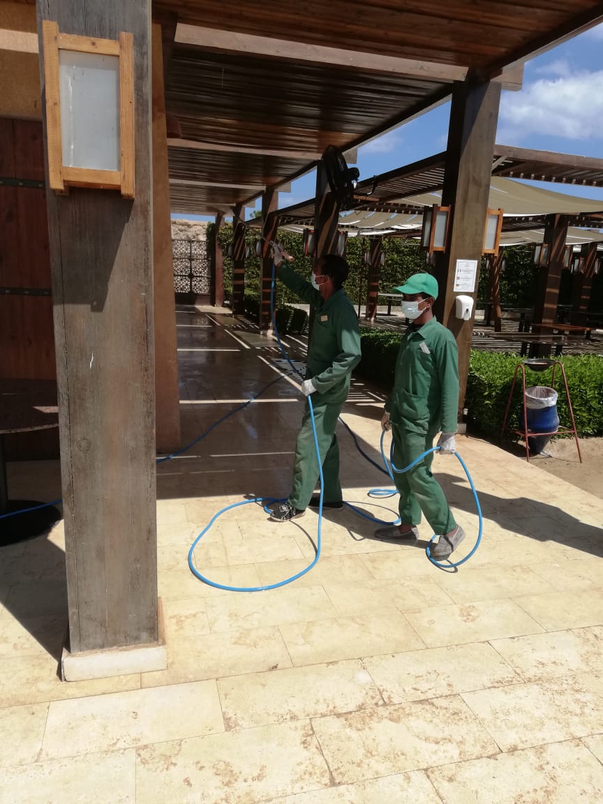 تعقيم الفنادق فيروس كورونا 