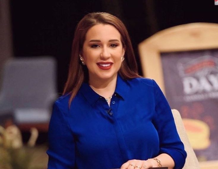 اسماء شريف منير