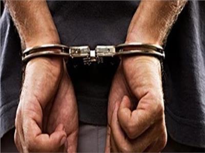 ضبط شخصين بالإسكندرية