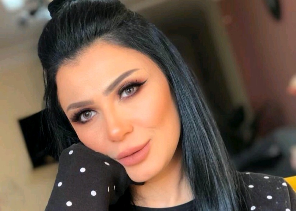 منى ممدوح