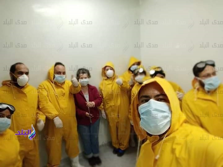 إنقاذ 10 سائحين من كورونا