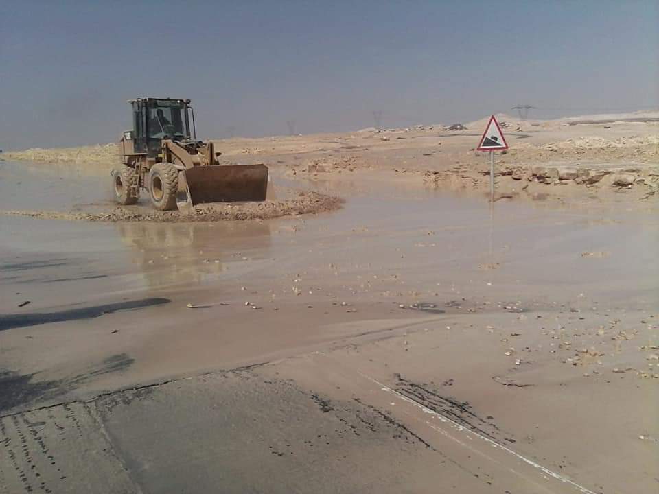 طقس سيء وزحام بالاسواق في شمال سيناء