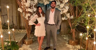 هند عبد الحليم وخطيبها هند عبد الحليم وخطيبها