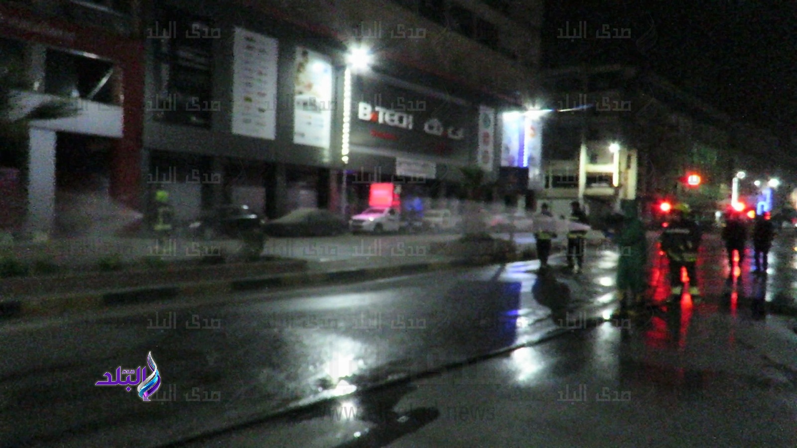 الحماية المدنية بأسوان تنفذ أعمال تطهير للشوارع والميادين