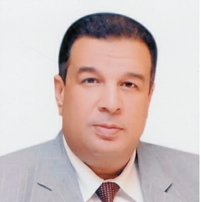  الكاتب الصحفى عبد الرازق توفيق