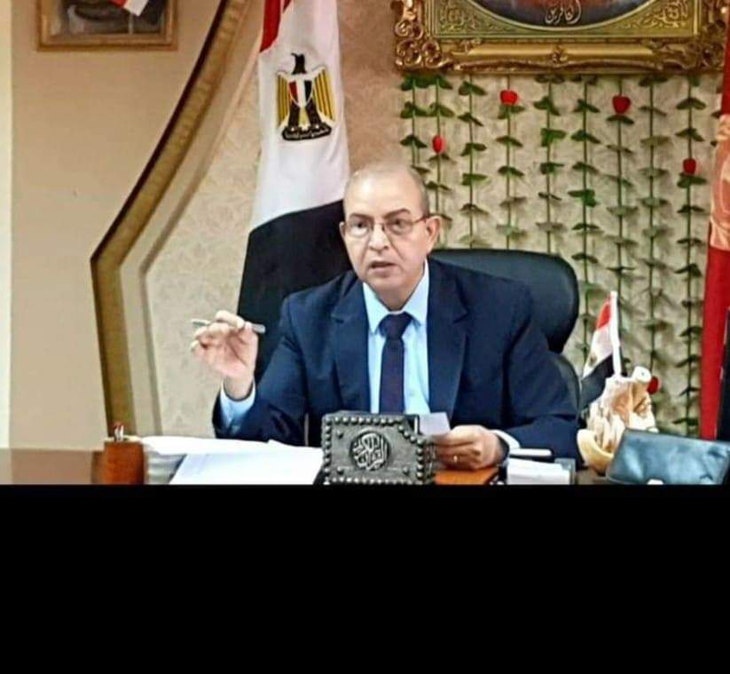  الدكتور نبوي باهي وكيل وزارة التربية والتعليم