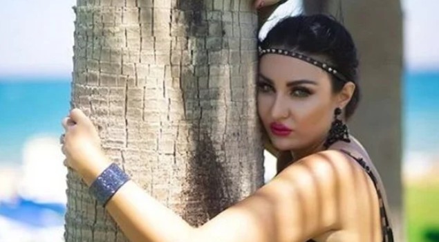 الراقصة صوفينار