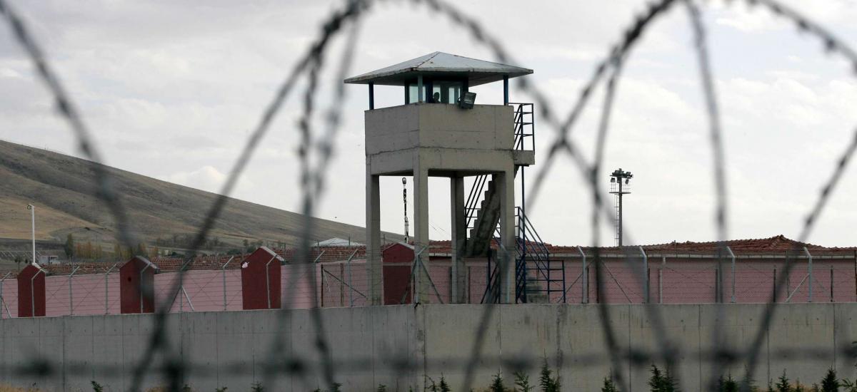 العفو الدولية تحذر من انتشار كورونا بين سجناء تركيا